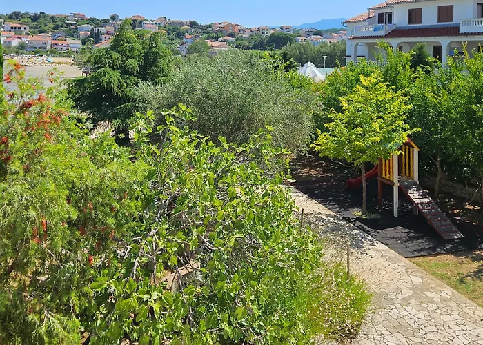 Apartamento 1 Bedroom Amazing In Lopar